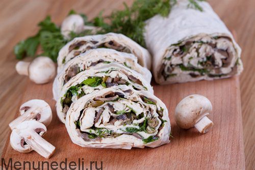 Рулетики из лаваша с грибами и курицей | Меню недели