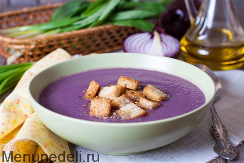 Рецепт супа-пюре из краснокочанной капусты с чесночными гренками с фото пошагово | Меню недели