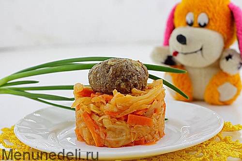 Рецепт котлеты рубленой из говядины с гарниром из белокочанной капусты как в детском саду | Меню недели