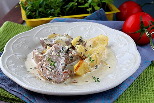 Рецепт свиной вырезки с яблоками и сливками | Меню недели