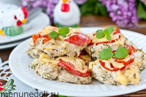 Рецепт стейка из грудки индейки в духовке с помидорами и сыром с фото | Меню недели
