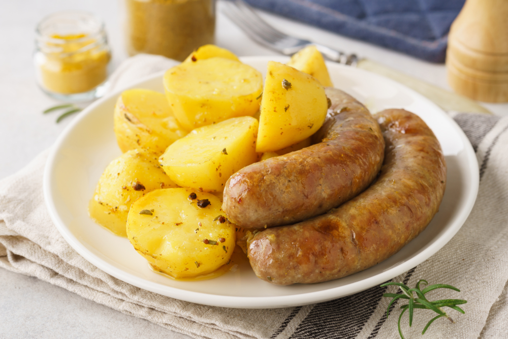 Картофель с колбасками и розмарином: рецепт пошаговый с фото | Меню недели