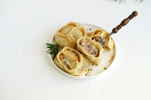 Классические манты на пару с фаршем и луком: пошаговый рецепт с фото | Меню недели