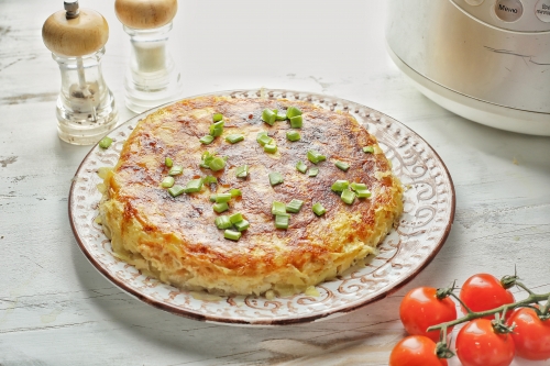 Классическая картофельная запеканка в мультиварке: рецепт с фото