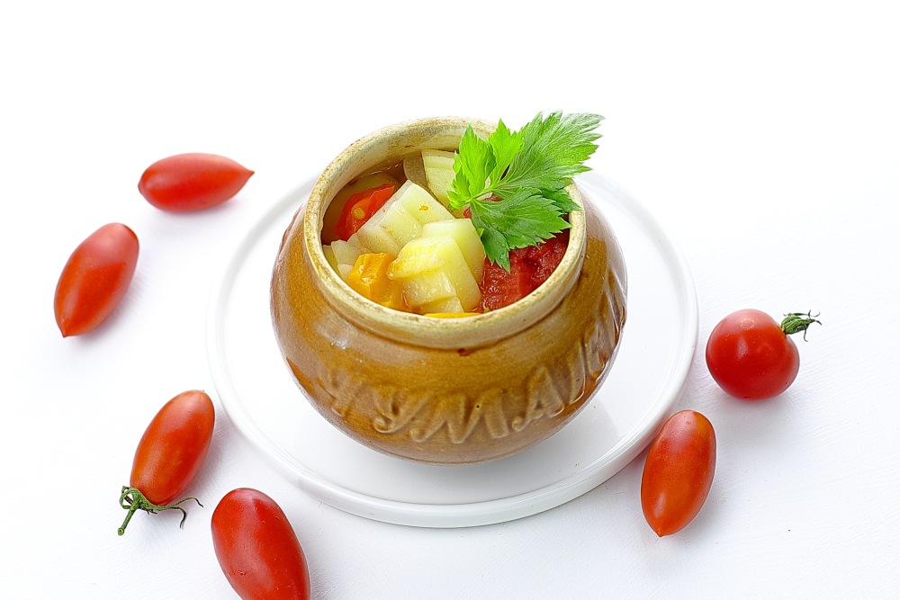 Картошка в горшочках в духовке: рецепт без мяса с фото пошагово | Меню недели