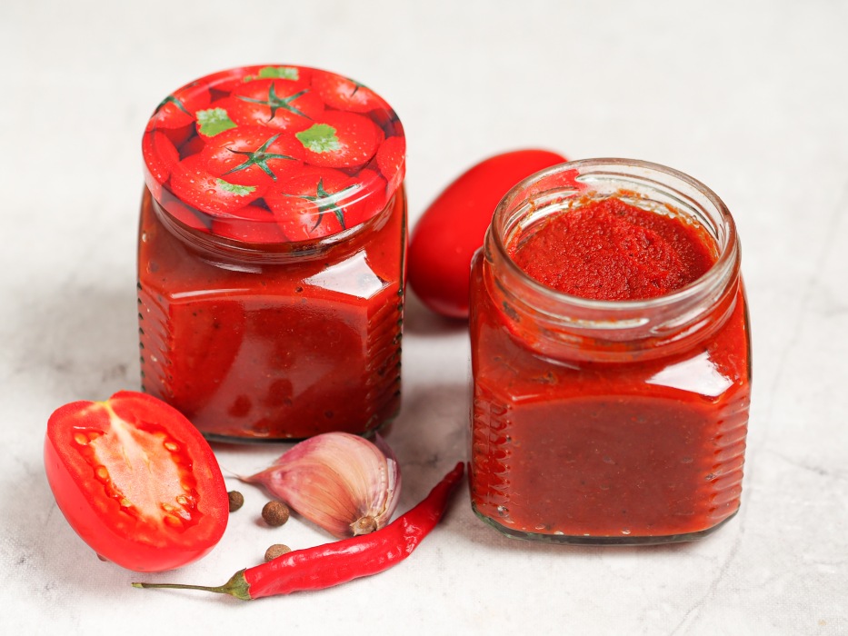 Вкусный кетчуп на зиму из помидор с яблоками в домашних условиях: рецепт пошаговый с фото и видео | Меню недели